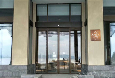 餐廳豪華玻璃自動麻豆AV一区二区三区在线